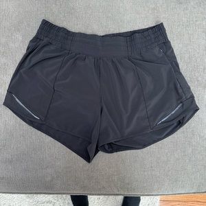 Lululemon Hotty Hot HR short 4inch